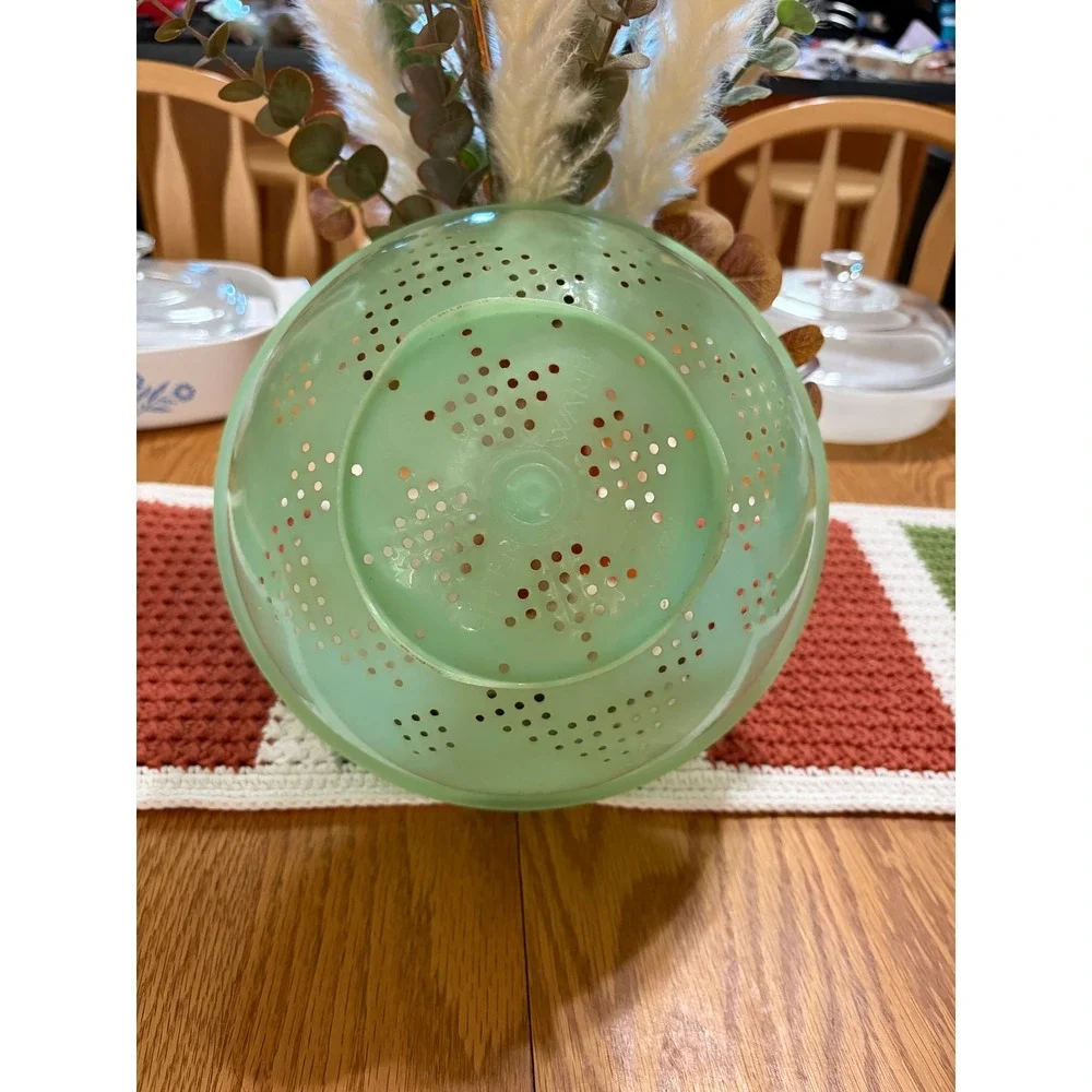 Vintage Tupperware Jadeite Green Colander Strainer Starburst 9 Inch Retro 1202